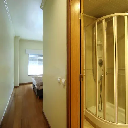 Balcony With View, Private Garage, An Elevator 公寓