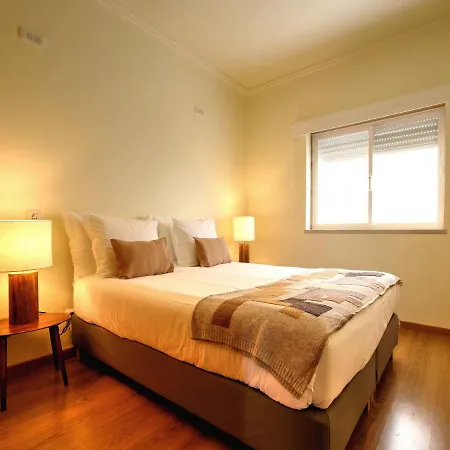 Balcony With View, Private Garage, An Elevator Apartamento Setúbal