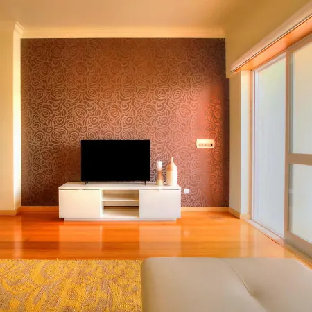 Balcony With View, Private Garage, An Elevator * Setubal
