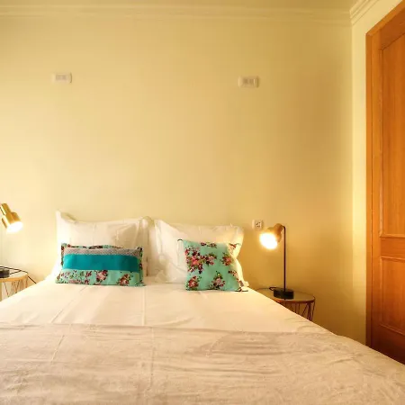 Balcony With View, Private Garage, An Elevator Apartamento