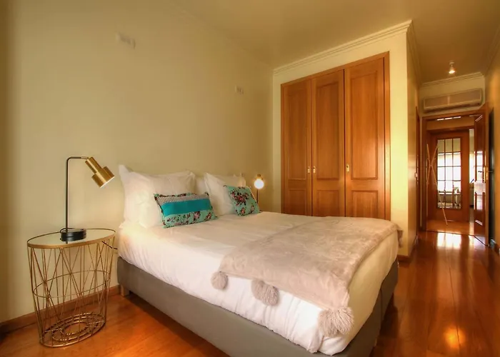 Apartmán Balcony With View, Private Garage, An Elevator *