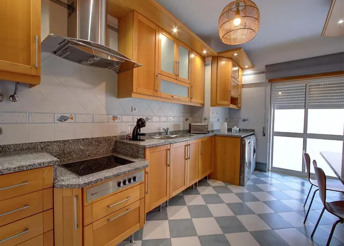 Appartement Balcony With View, Private Garage, An Elevator *