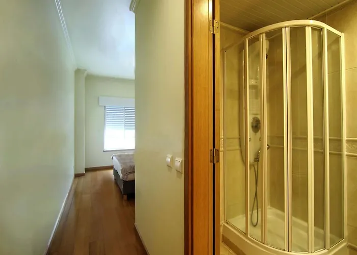 Balcony With View, Private Garage, An Elevator Apartmán